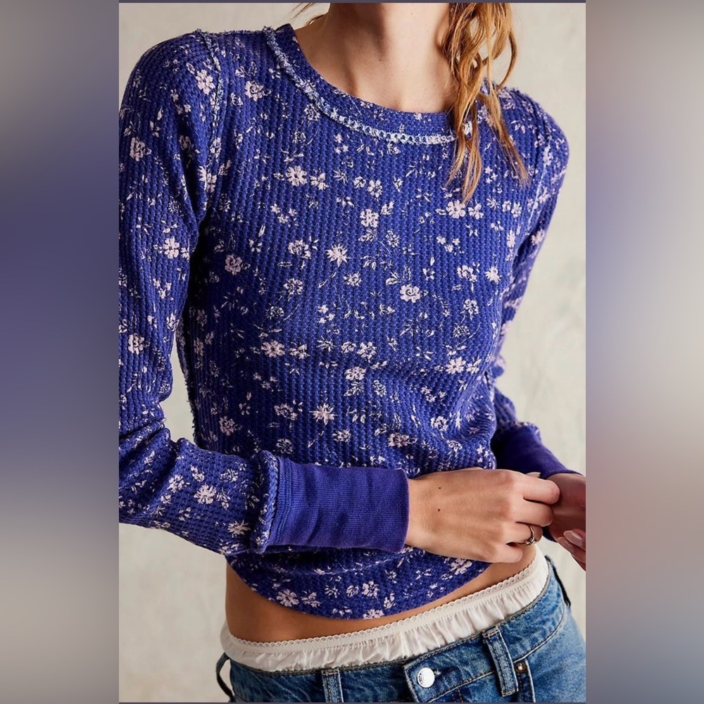 🪻🌺Free People Pretty Little Thermal Top | Navy XS NWOT